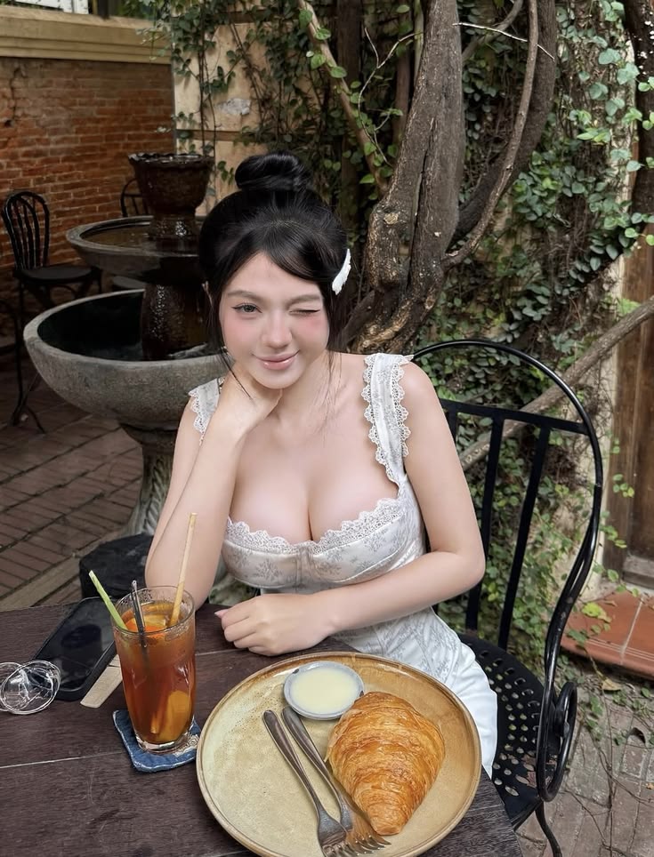Singapore escort - alay