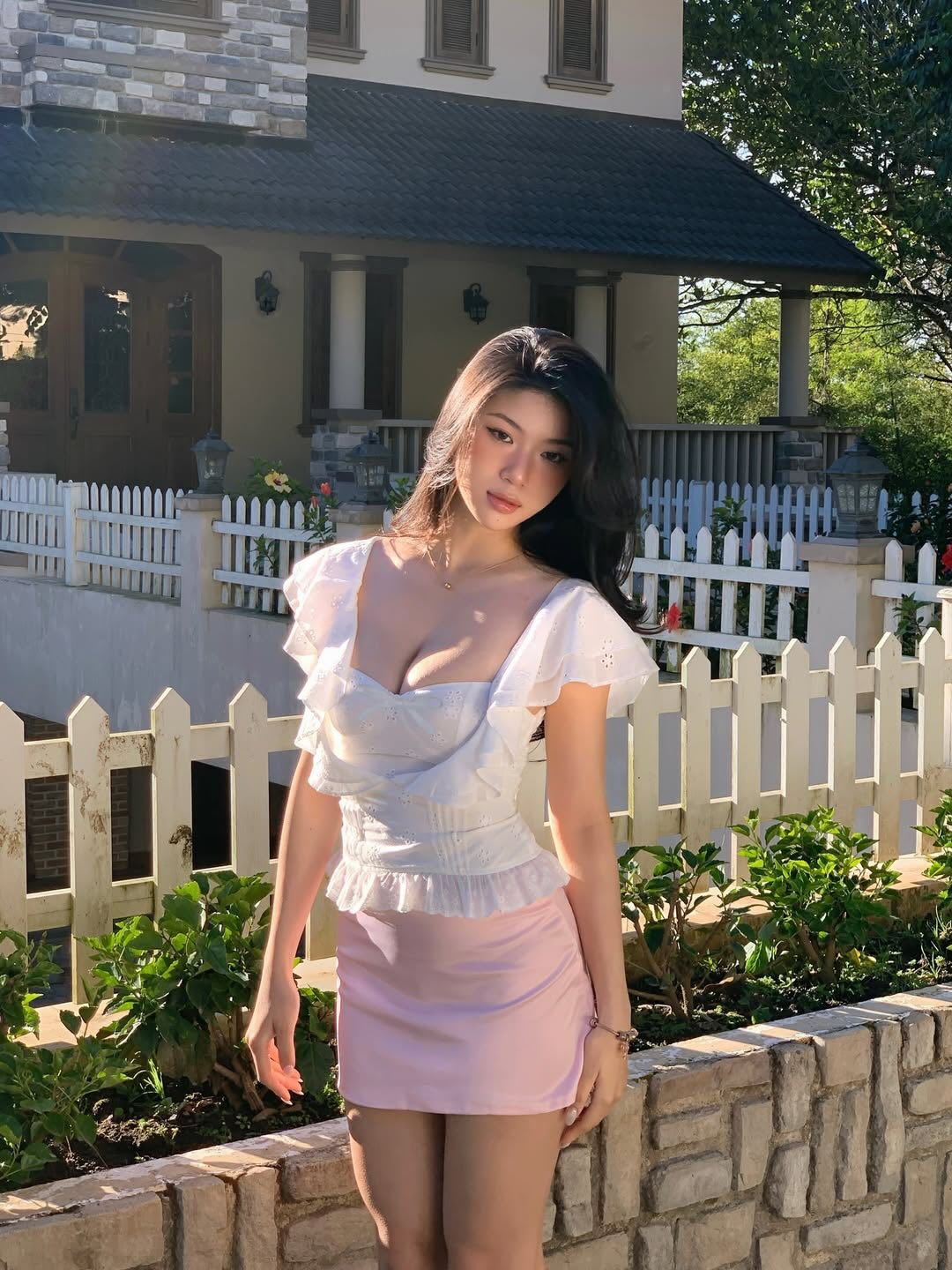 Singapore Escort Profile