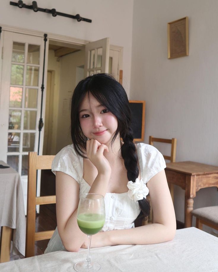 Singapore Escort directory profiles